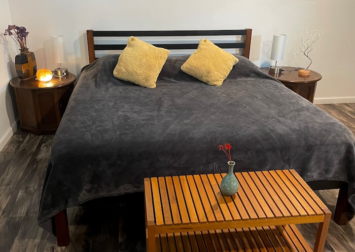 Your most comfy California king size bed!