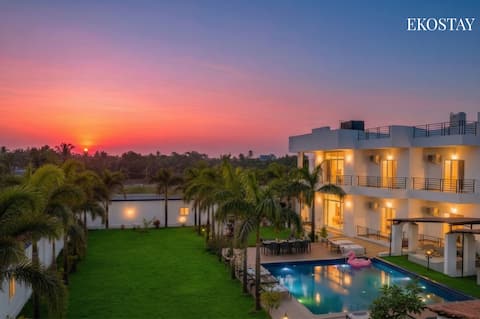 Ultra Spacious 8BHK Octagon Farms Villa | EKOSTAY