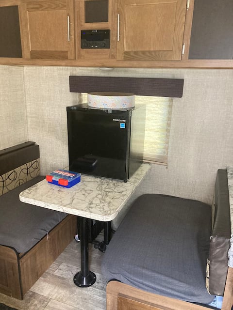 Popular Airbnb listing: Adventurer Glamping ATL at Mercedes Benz Stadium in Vine City