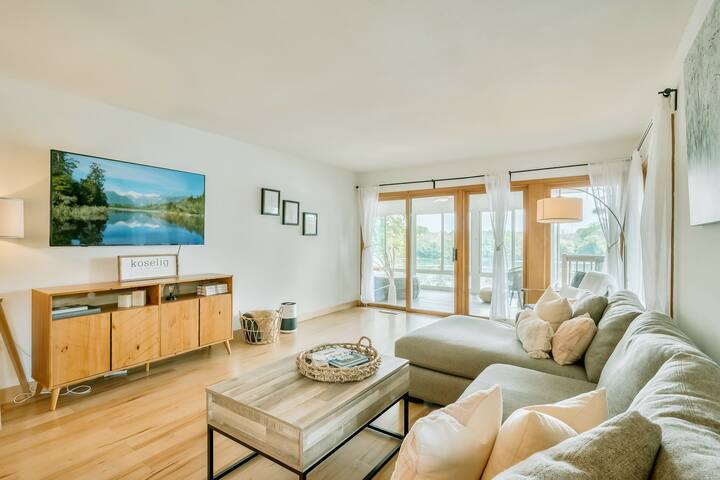 Nordic Lake Retreat @ Koselig Cottage gallery image 3