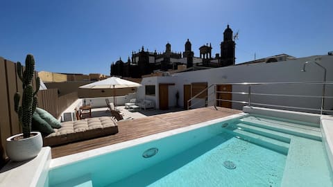 C10 Vegueta Apt. 4 Private Rooftop Pool.