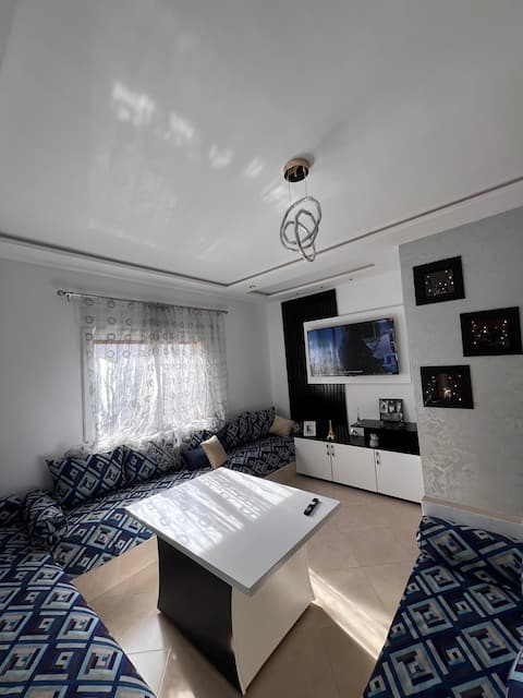 Popular Airbnb listing: Ocean Breeze Haven – Bright & Comfy Apartment in Oued Laou