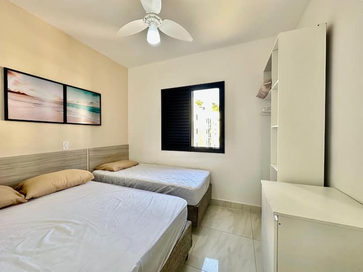 Აპარტამენტი ორადგილიანი საწოლით და ერთადგილიანი საწოლით