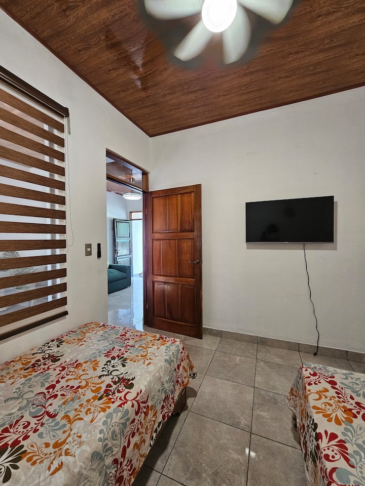 غرفة النوم 2