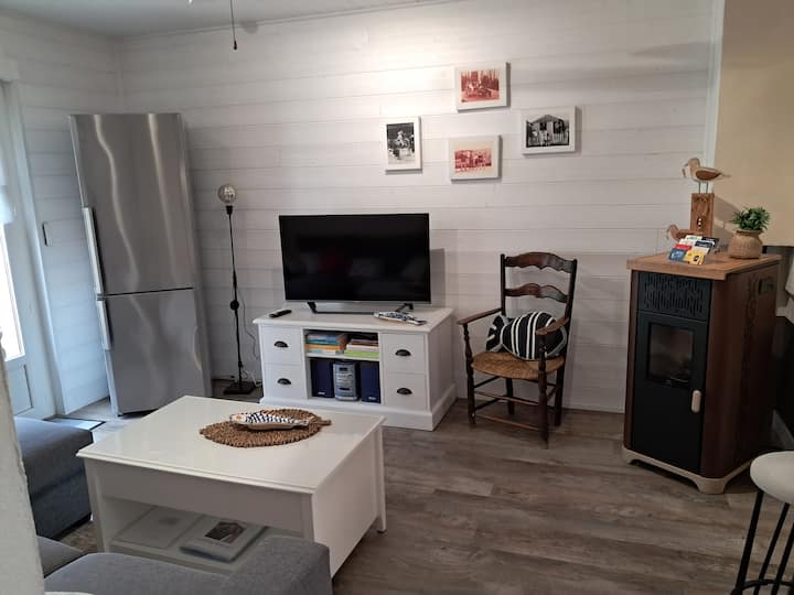 Petite Maison Typique De La Côte Sauvage - Préfailles