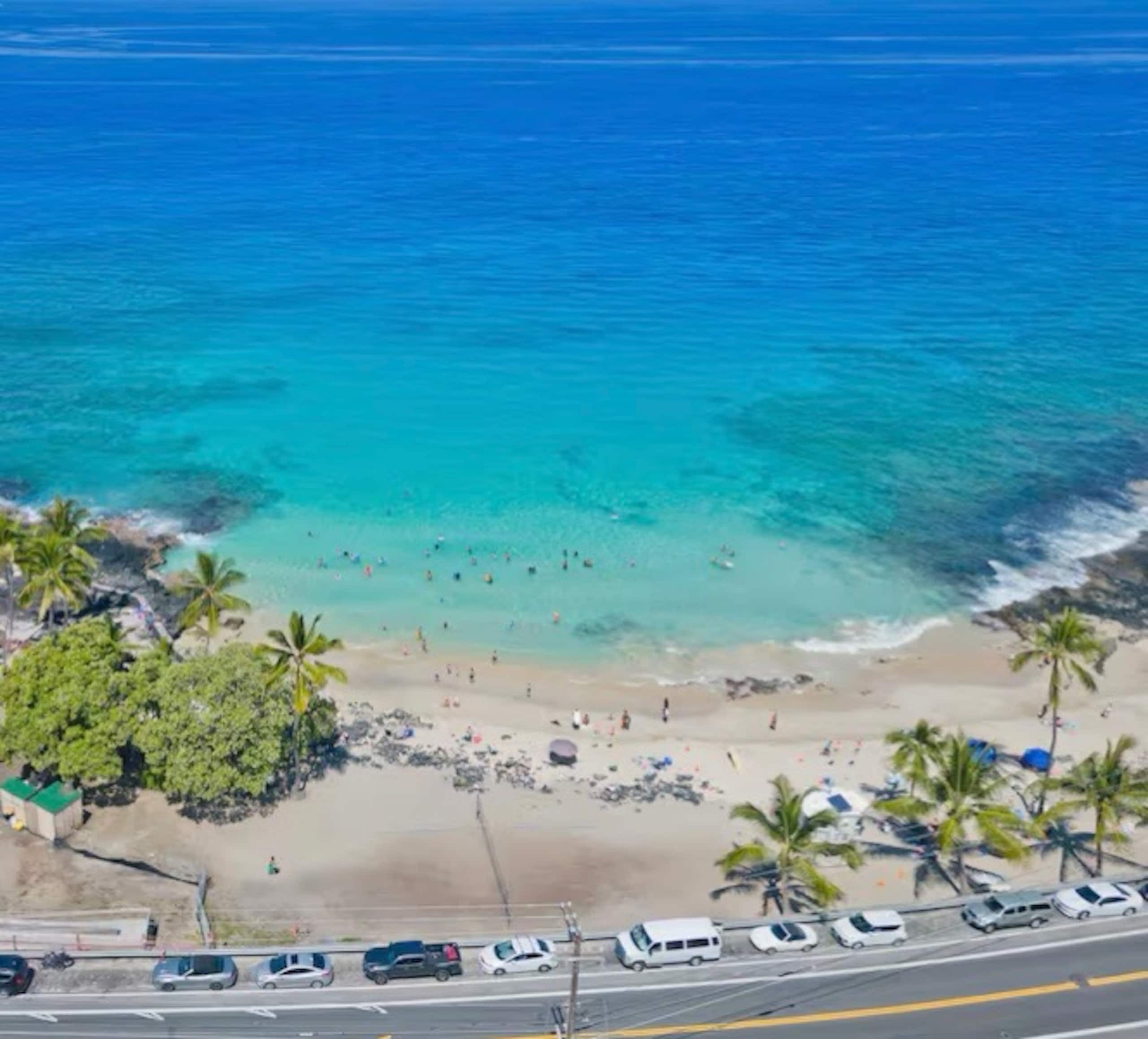 Condo in Kailua-Kona · ★4.99 · 2 bedrooms · 4 beds · 2 private baths - Image 34