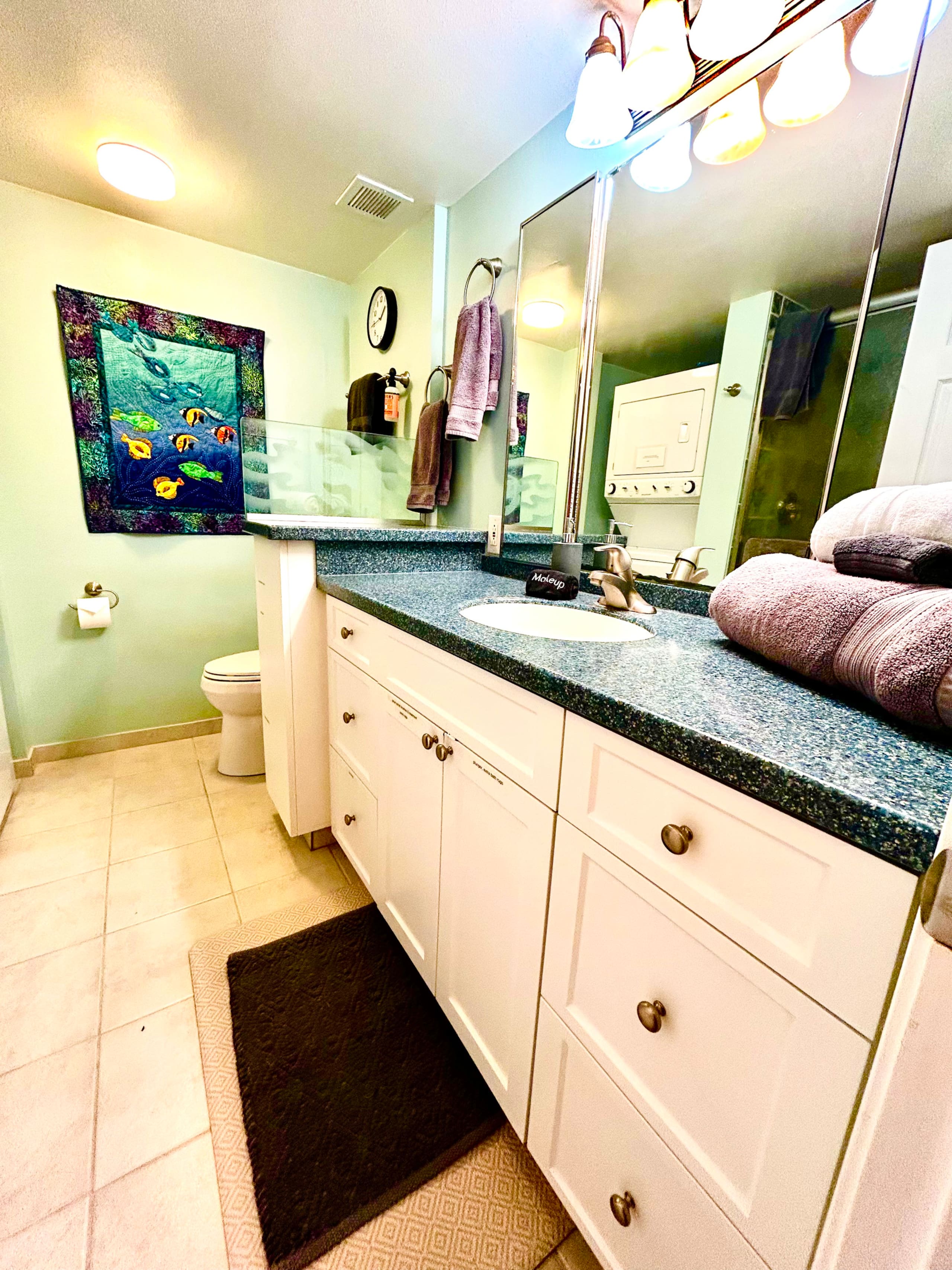 Condo in Kailua-Kona · ★4.99 · 2 bedrooms · 4 beds · 2 private baths - Image 14