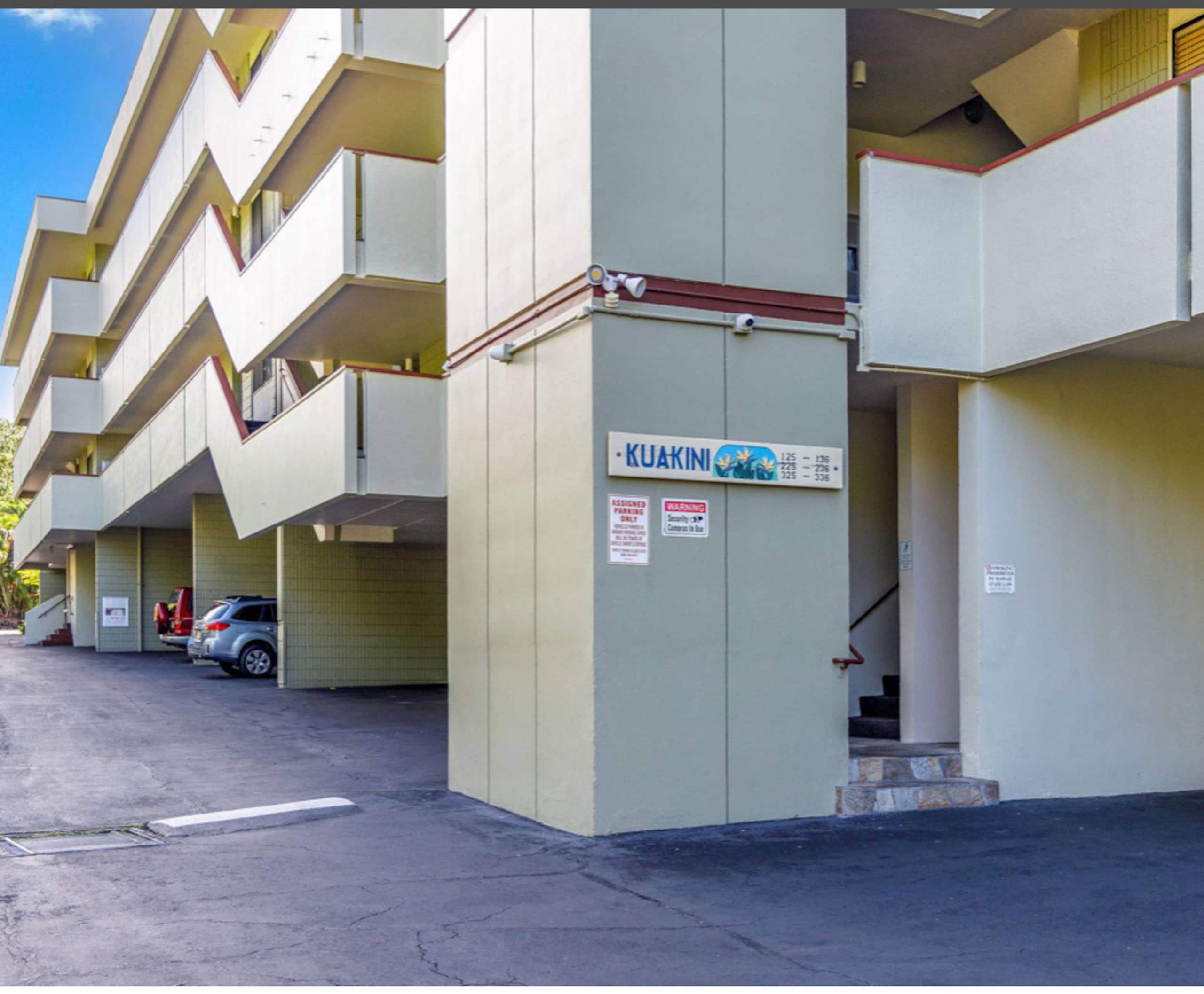 Condo in Kailua-Kona · ★4.99 · 2 bedrooms · 4 beds · 2 private baths - Image 25