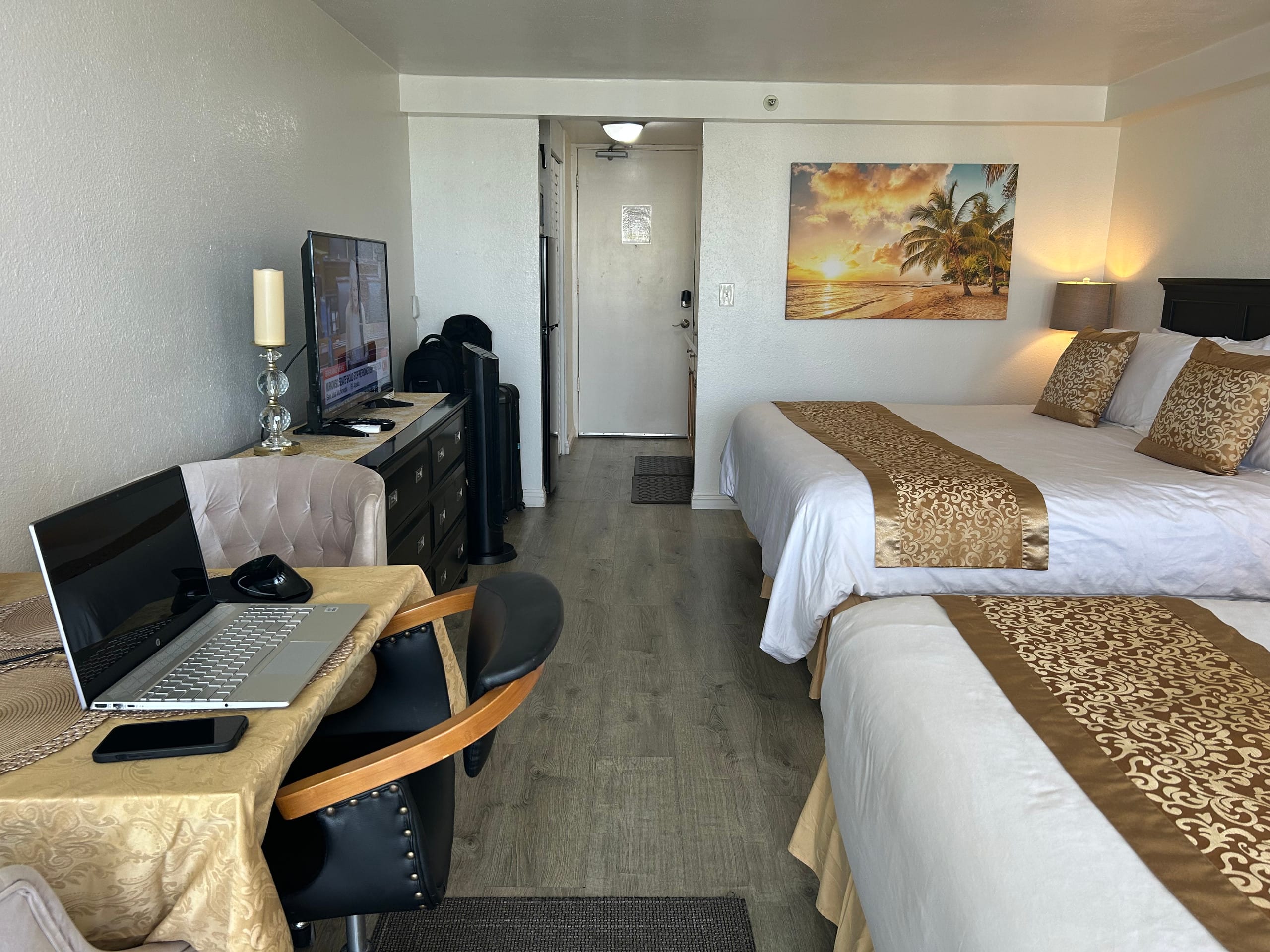 Condo in Honolulu · ★4.84 · 1 bedroom · 2 beds · 1 private bath - Image 8