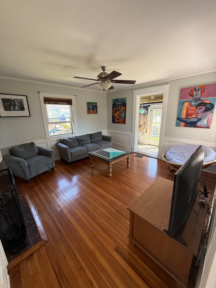 Lordship Liv-inn - Stratford, CT