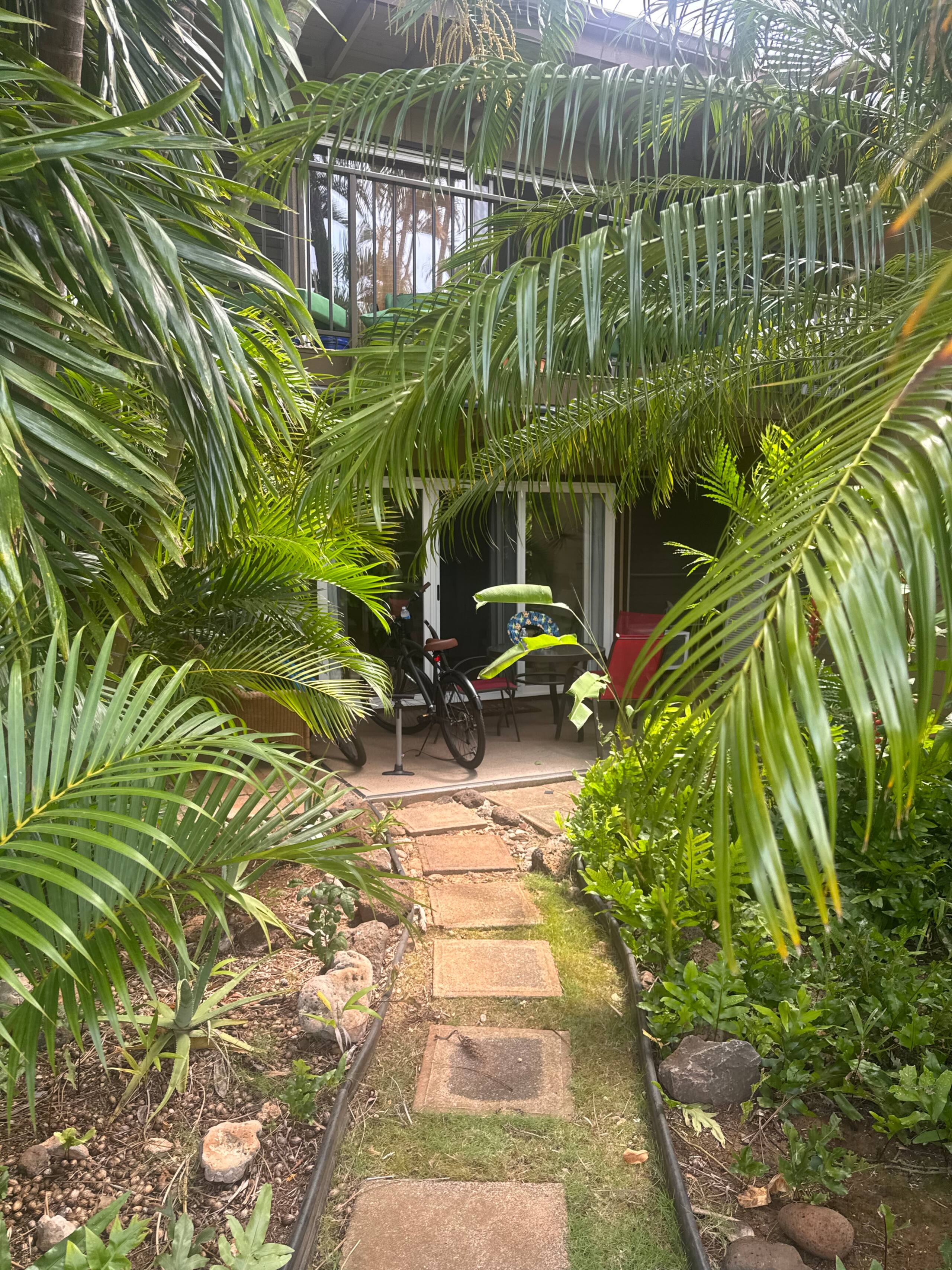 Condo in Lahaina · ★4.67 · 1 bedroom · 2 beds · 1 bath - Image 42