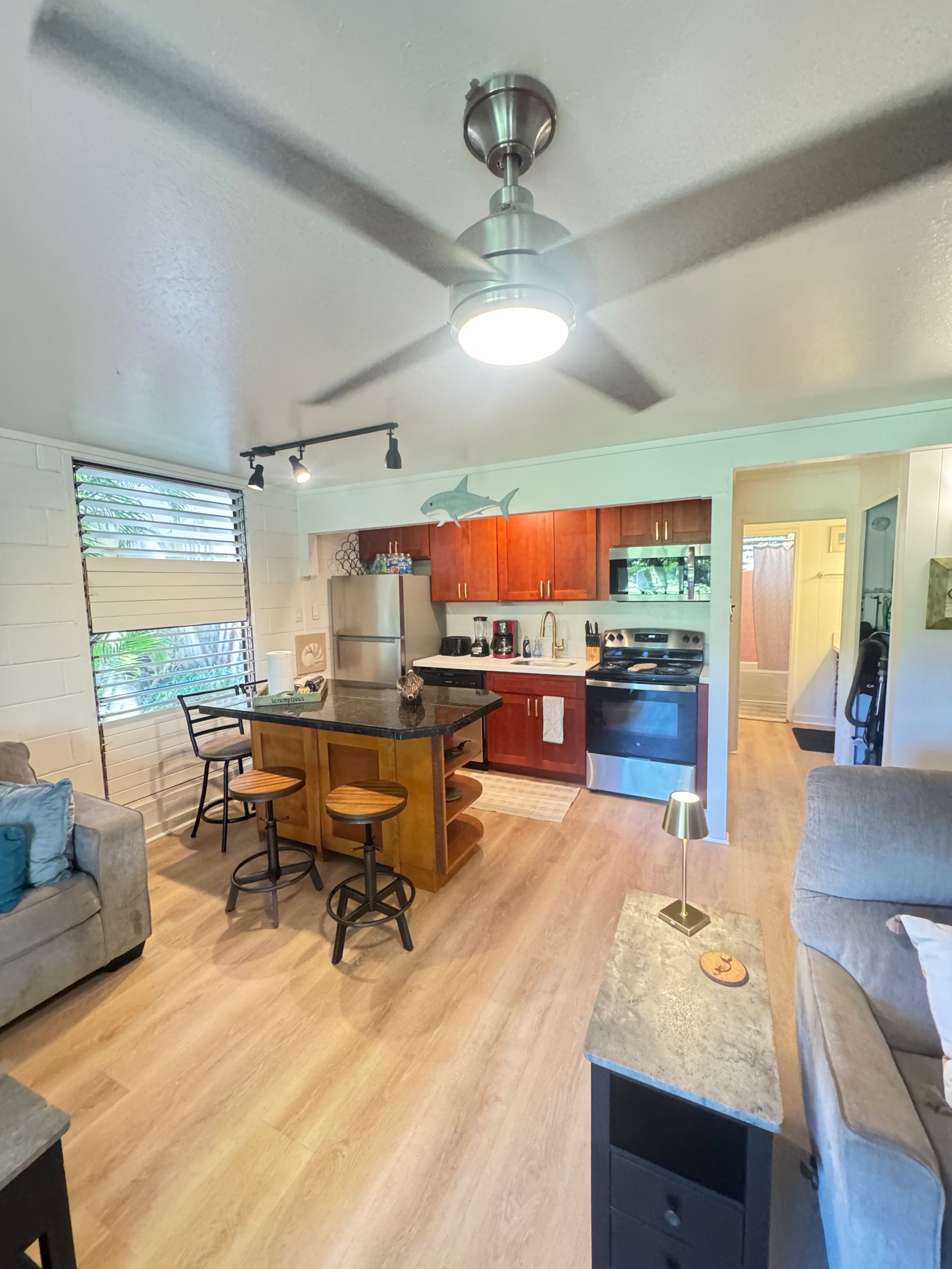 Condo in Lahaina · ★4.67 · 1 bedroom · 2 beds · 1 bath - Image 13
