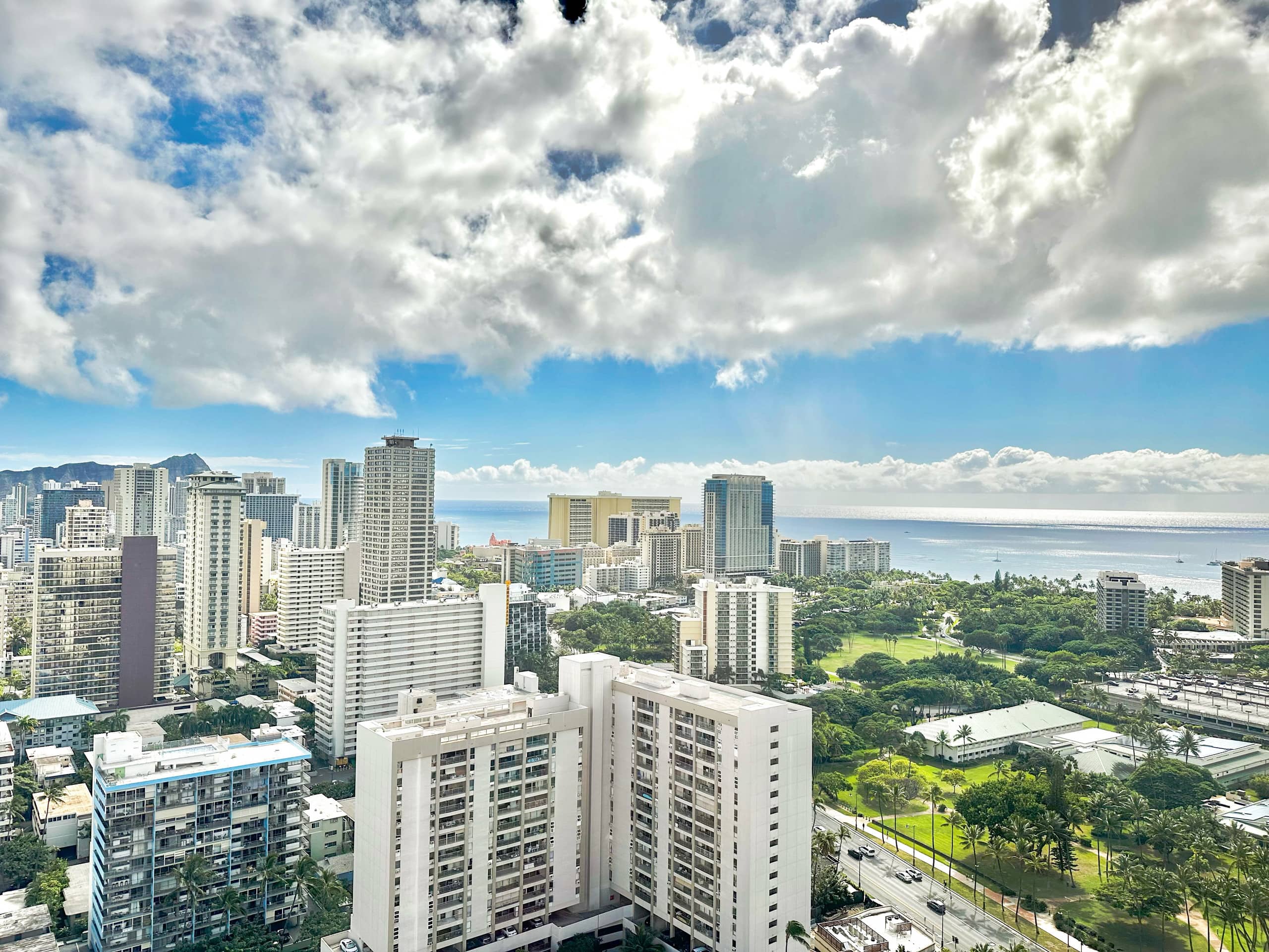 Condo in Honolulu · ★4.81 · Studio · 1 bed · 1 private bath - Image 30