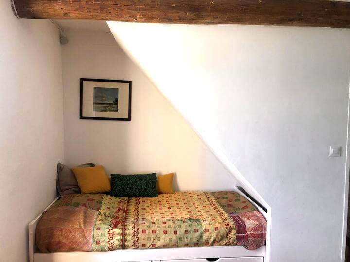 غرفة النوم 1