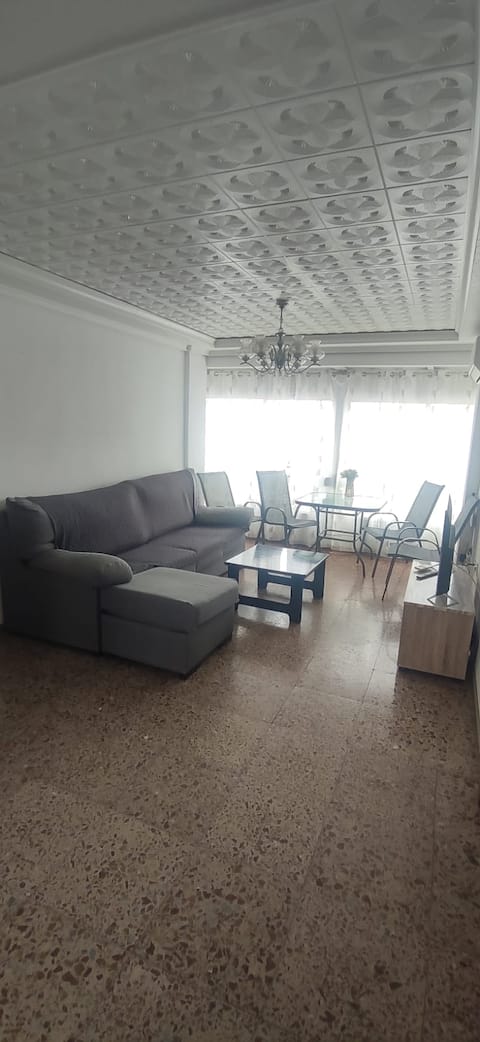 Spacious, functional apartment, parking available!