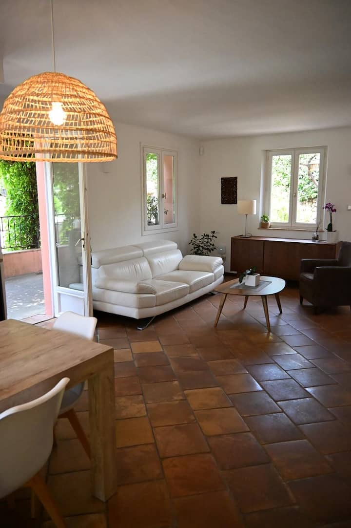 Cotignac'home
Agréable Villa Provençale/piscine - Cotignac