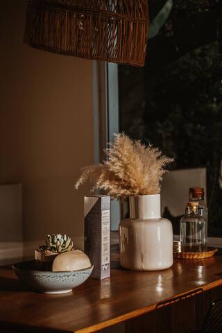 Lovely 2 bedroom apartment with stunning views gallery image 5