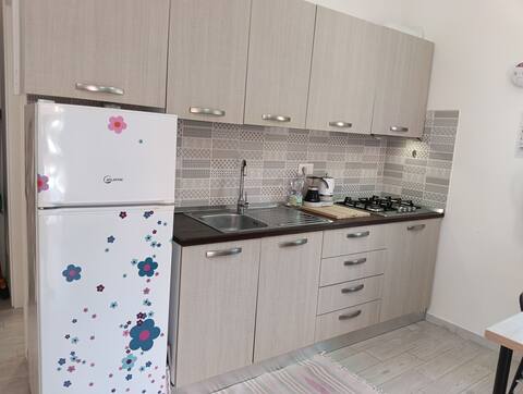 Annuncio Airbnb popolare: Home Sweet Puglia Suite with private veranda a Castellana Grotte