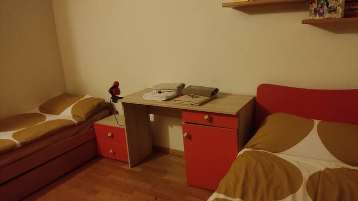 غرفة النوم 2