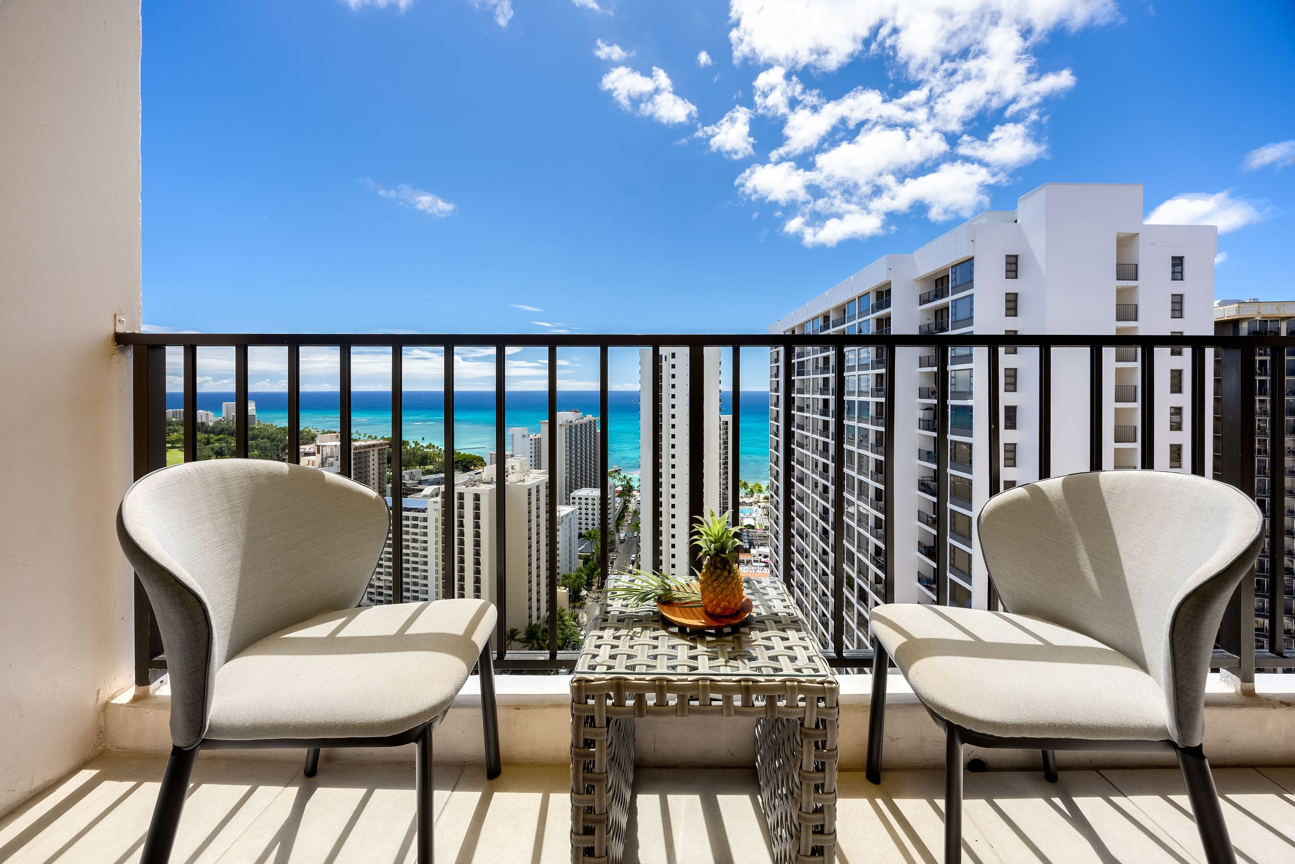 Condo in Honolulu · ★4.9 · 1 bedroom · 3 beds · 1 private bath - Image 44