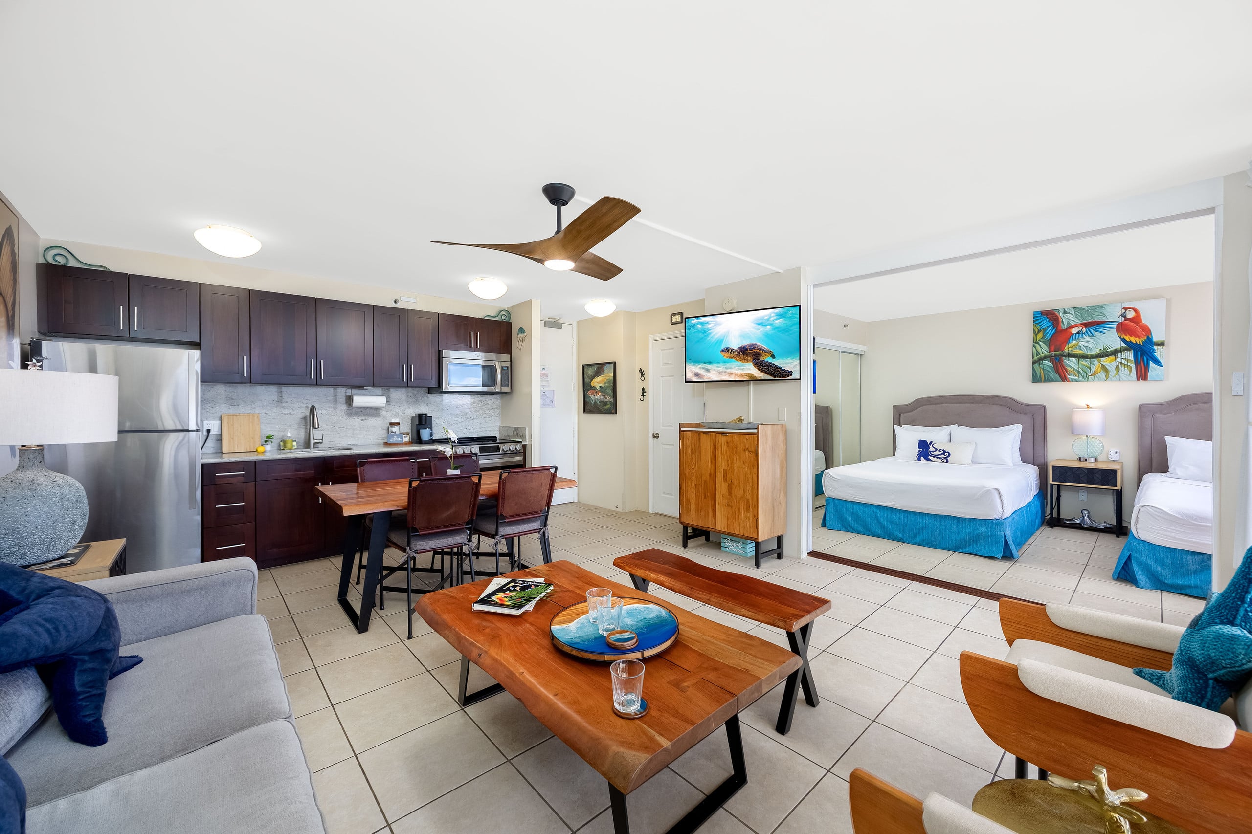 Condo in Honolulu · ★4.9 · 1 bedroom · 3 beds · 1 private bath - Image 3
