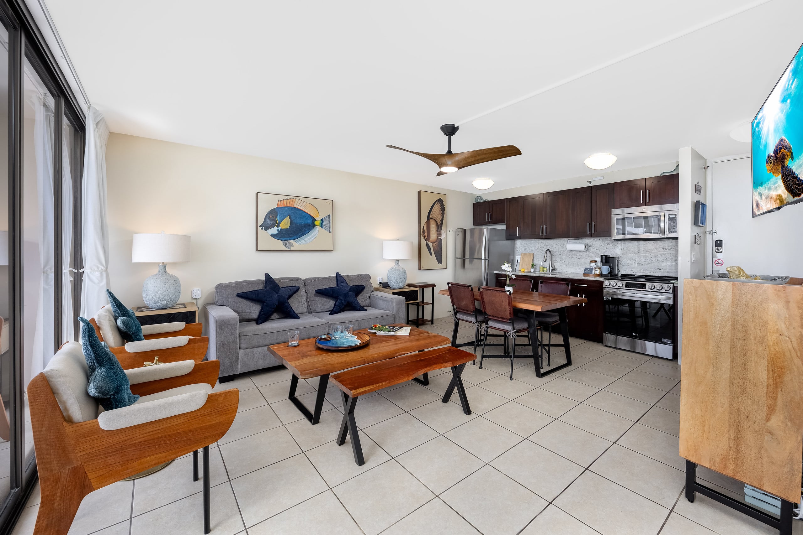 Condo in Honolulu · ★4.9 · 1 bedroom · 3 beds · 1 private bath - Image 4