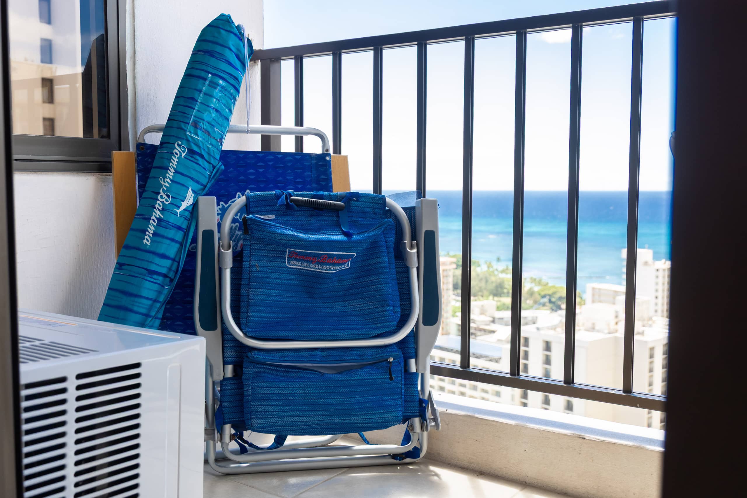 Condo in Honolulu · ★4.9 · 1 bedroom · 3 beds · 1 private bath - Image 47