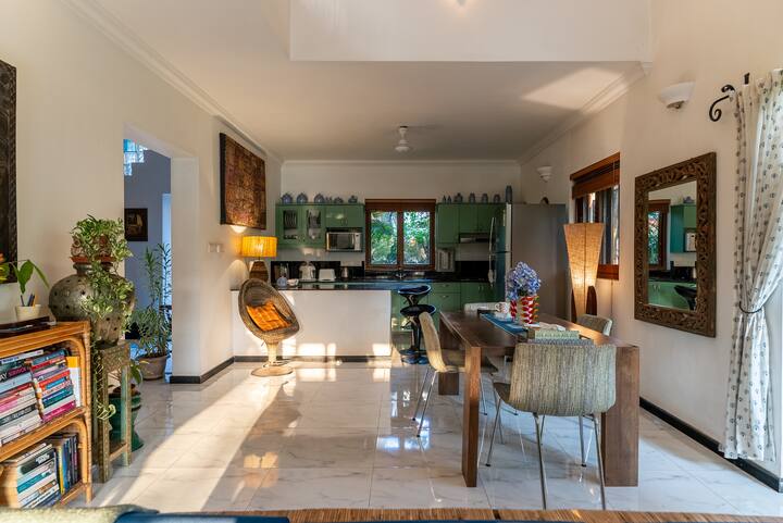 Living room image 9