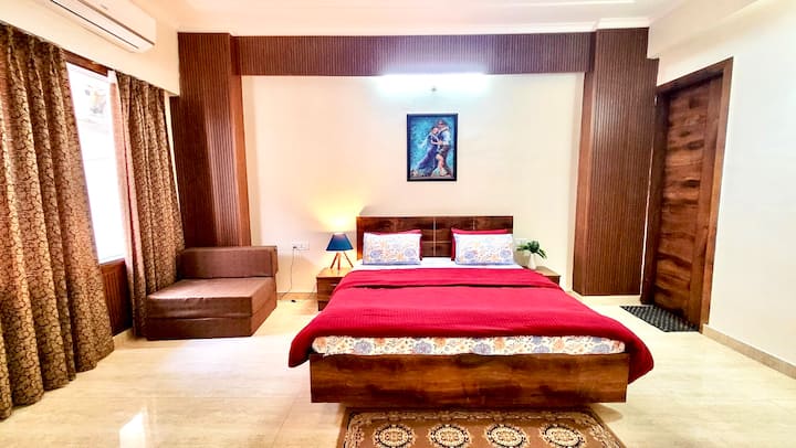 卧室配有2米宽双人床