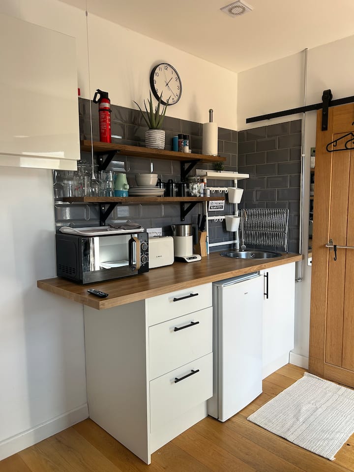 Private Self Contained Self Catering Flat - Bristol