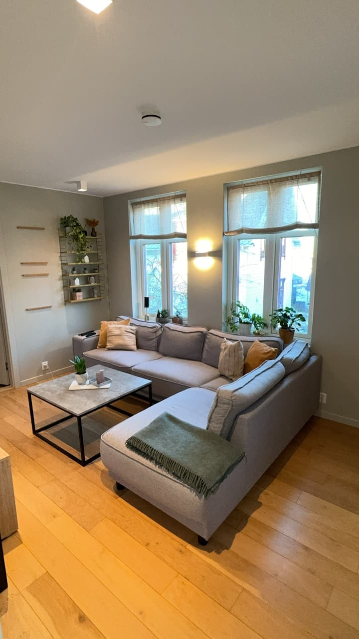 Modern Apartment Right By The Tram Station - Bergen Airport (BGO)