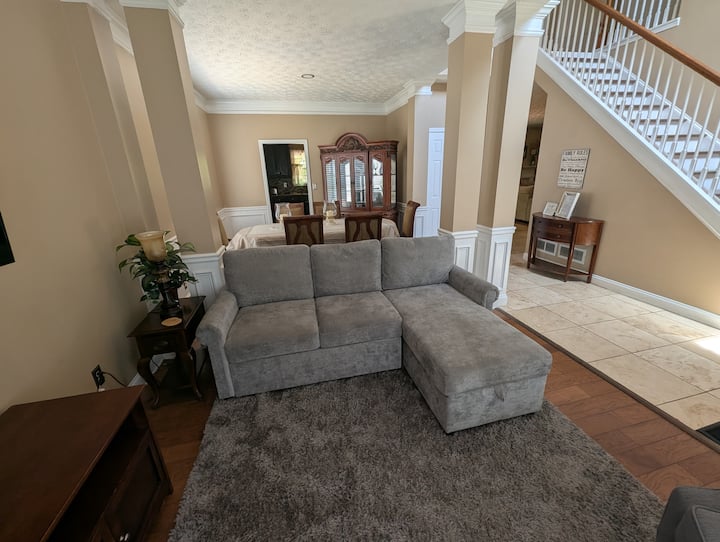 Luxury Executive Villa Retreat | Sleeps 18-20 Ppl - Hampton, GA