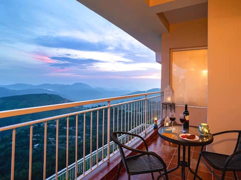 Sunset Balcony | Panoramic Himalayan Views | 3BHK