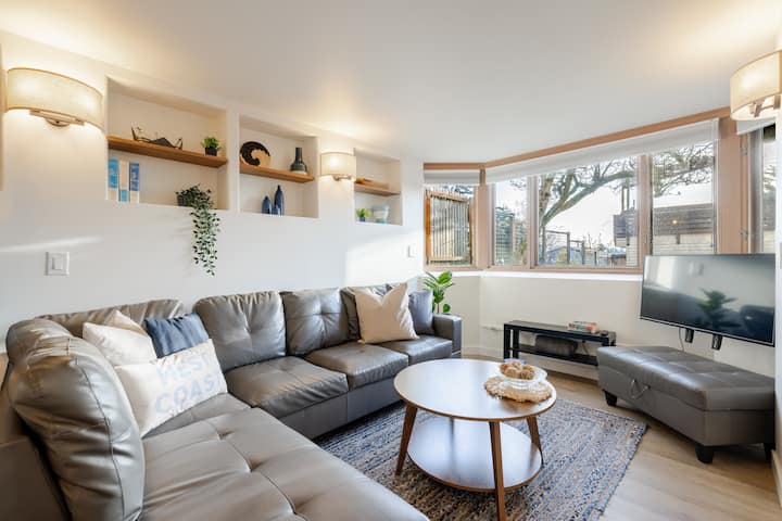 Cozy Private Studio • Walk To Shops, Pubs, Transit - Seattle, WA