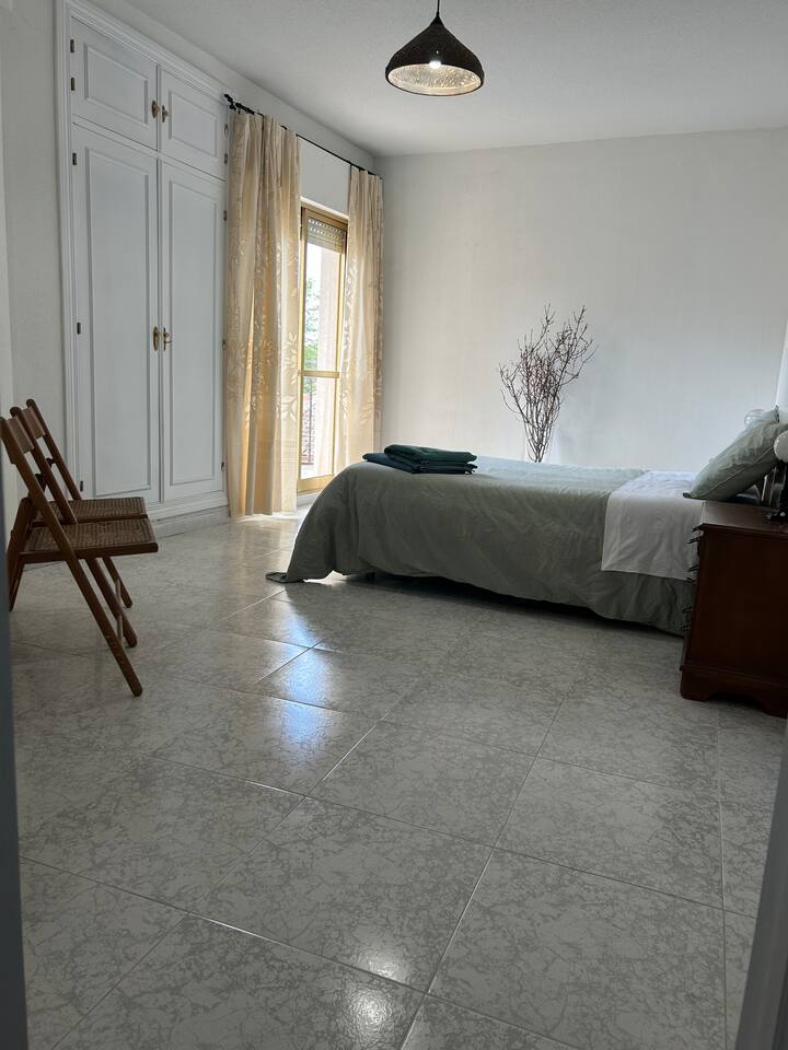 საძინებელი 1