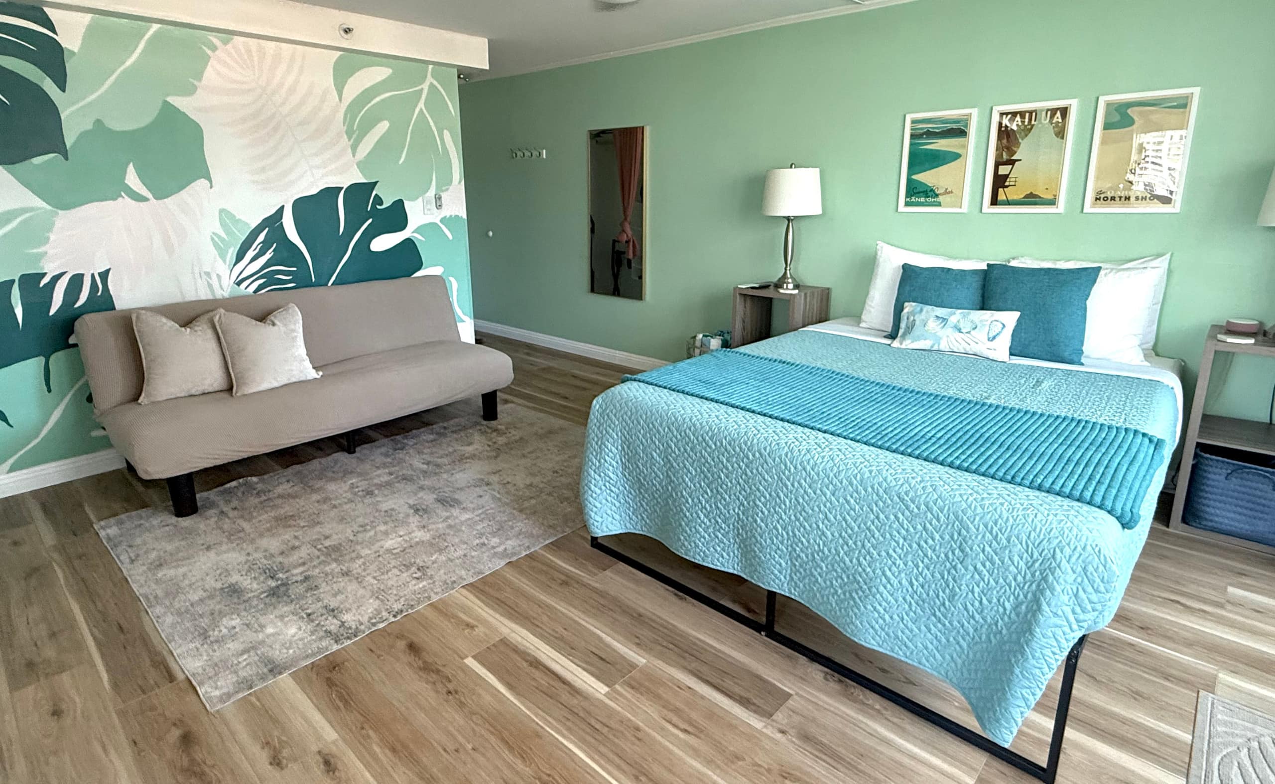 Condo in Honolulu · ★4.91 · Studio · 2 beds · 1 private bath - Image 1