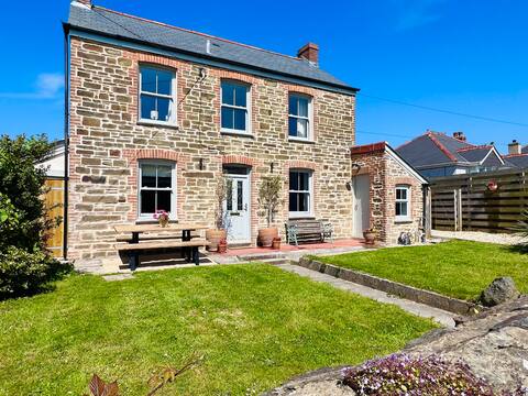 Charming Cornish Cottage in St Agnes