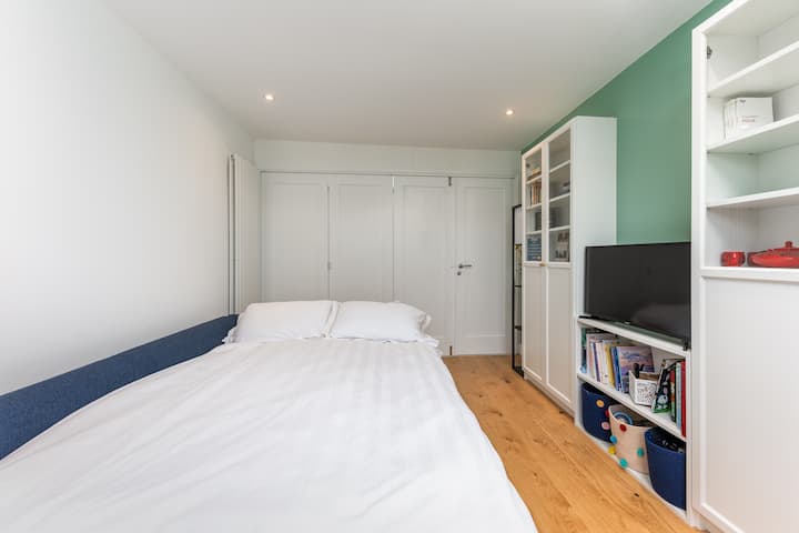 15 Mins Walk To City, Ground Flr Flat, Parking, Ev - Canterbury