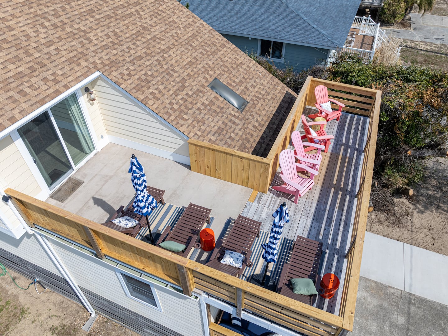 Rooftop deck