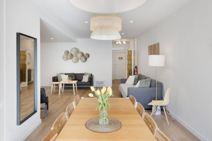 Spacious & Bright 4-Room Apartment in BCN Center gallery image 3