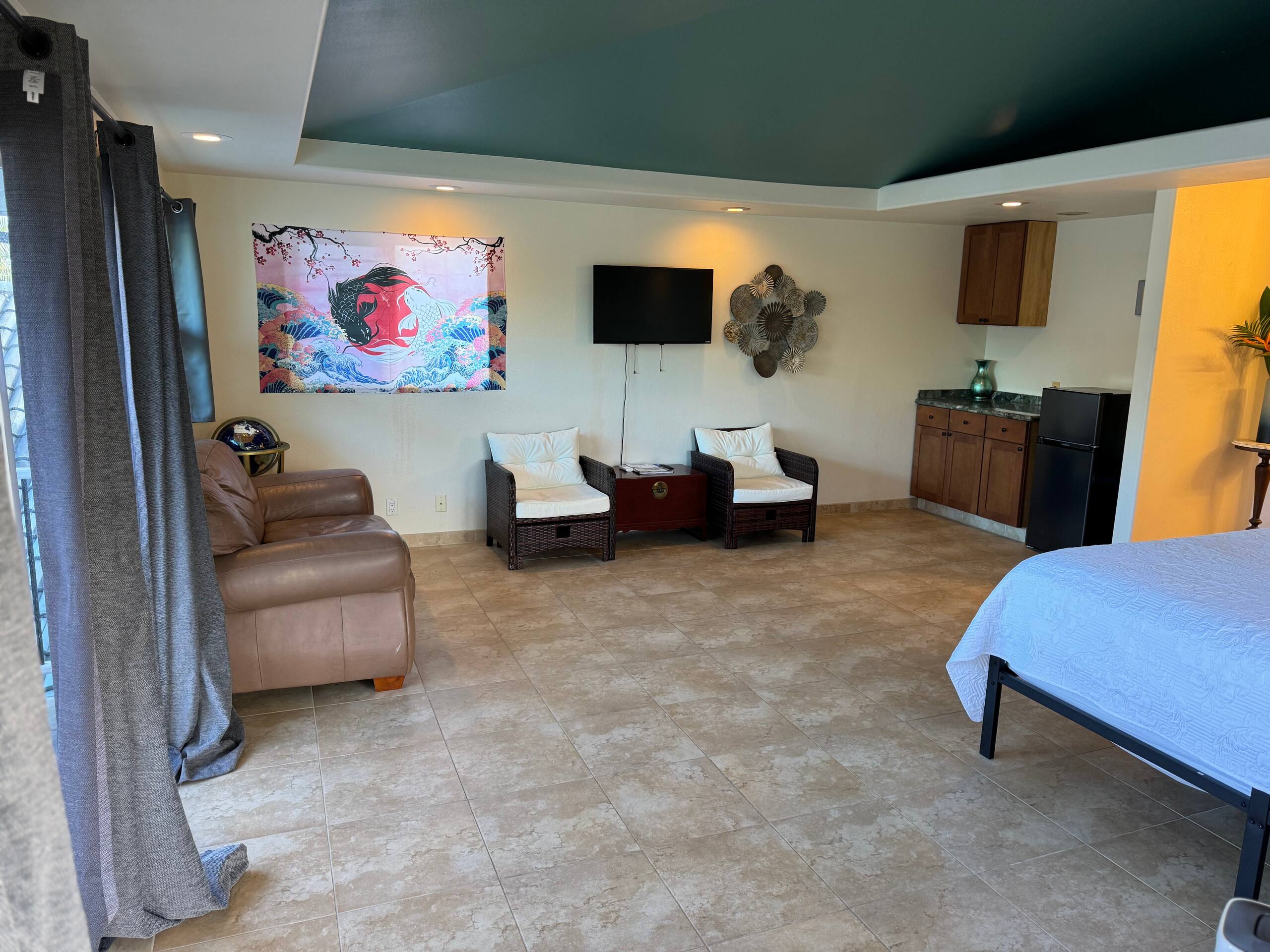 Guesthouse in Kailua-Kona · ★4.86 · 2 bedrooms · 4 beds · 2 private baths - Image 2