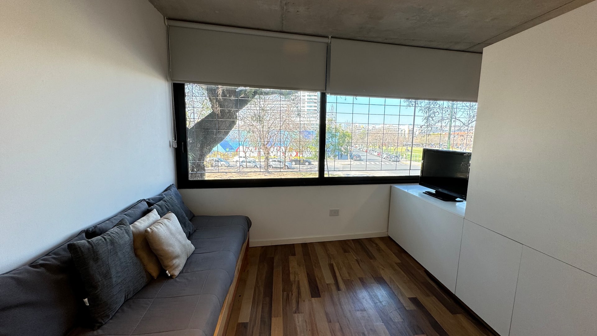 Kitnet com vista para árvores em Colegiales
