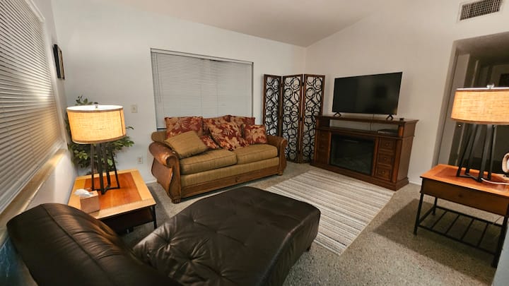 Cozy 3br Retreat • Central Location - St. Petersburg, FL