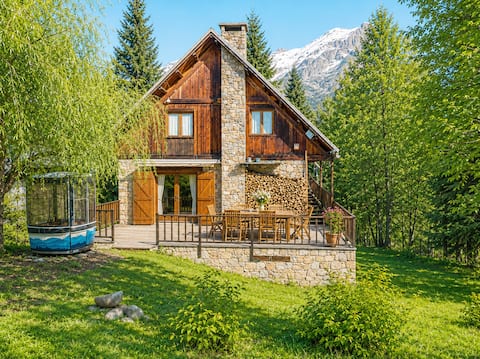 4-star chalet, 14 people, 250 m from the slopes