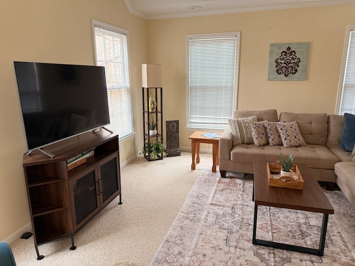 Clover Cottage- Cape Charm In Beautiful Belmont - Belmont, NC