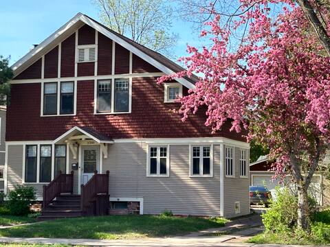 THE WATSON HOUSE on historic professors’ row…