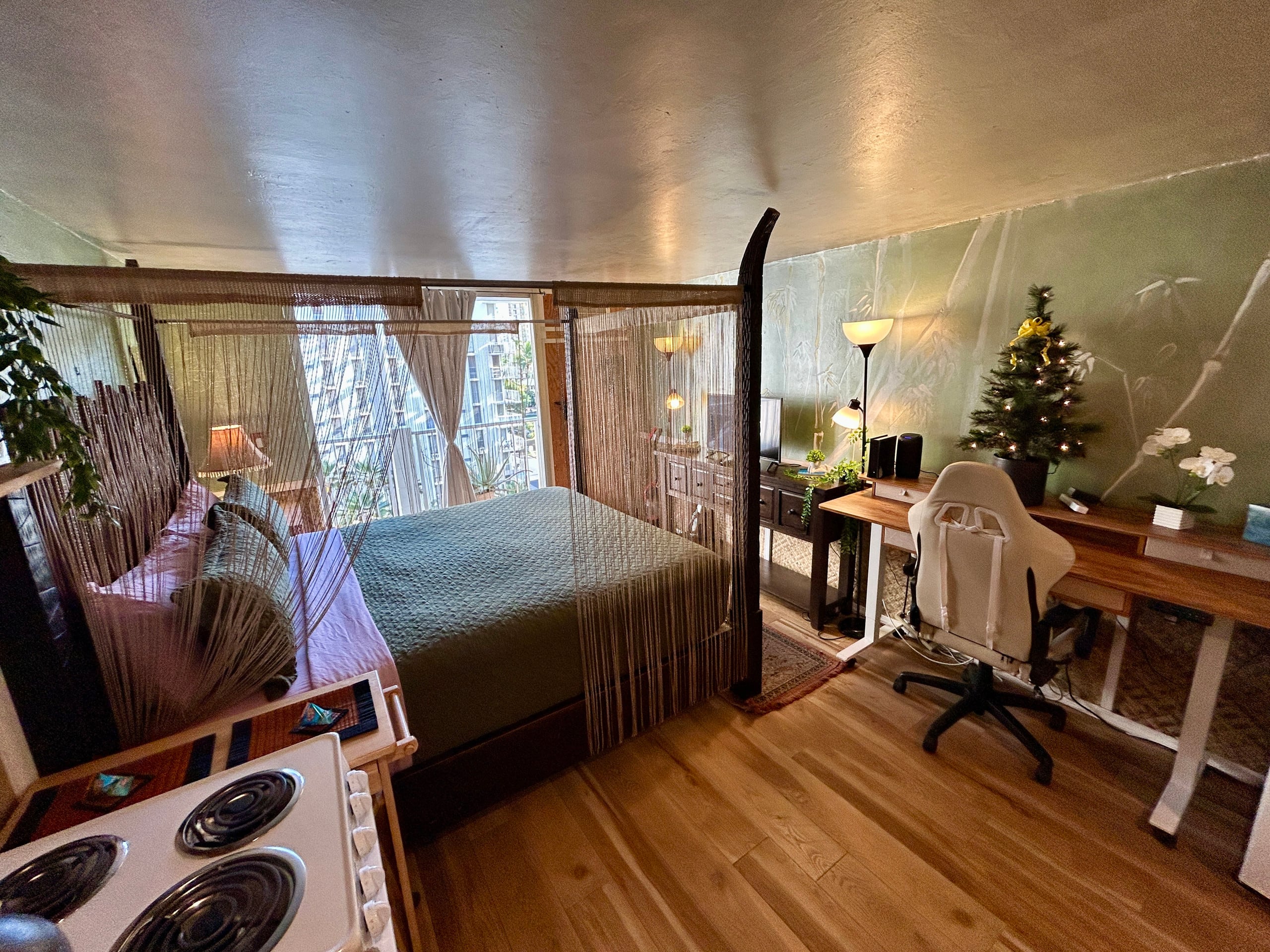 Condo in Honolulu · ★4.81 · 1 bedroom · 1 bed · 1 private bath - Image 12
