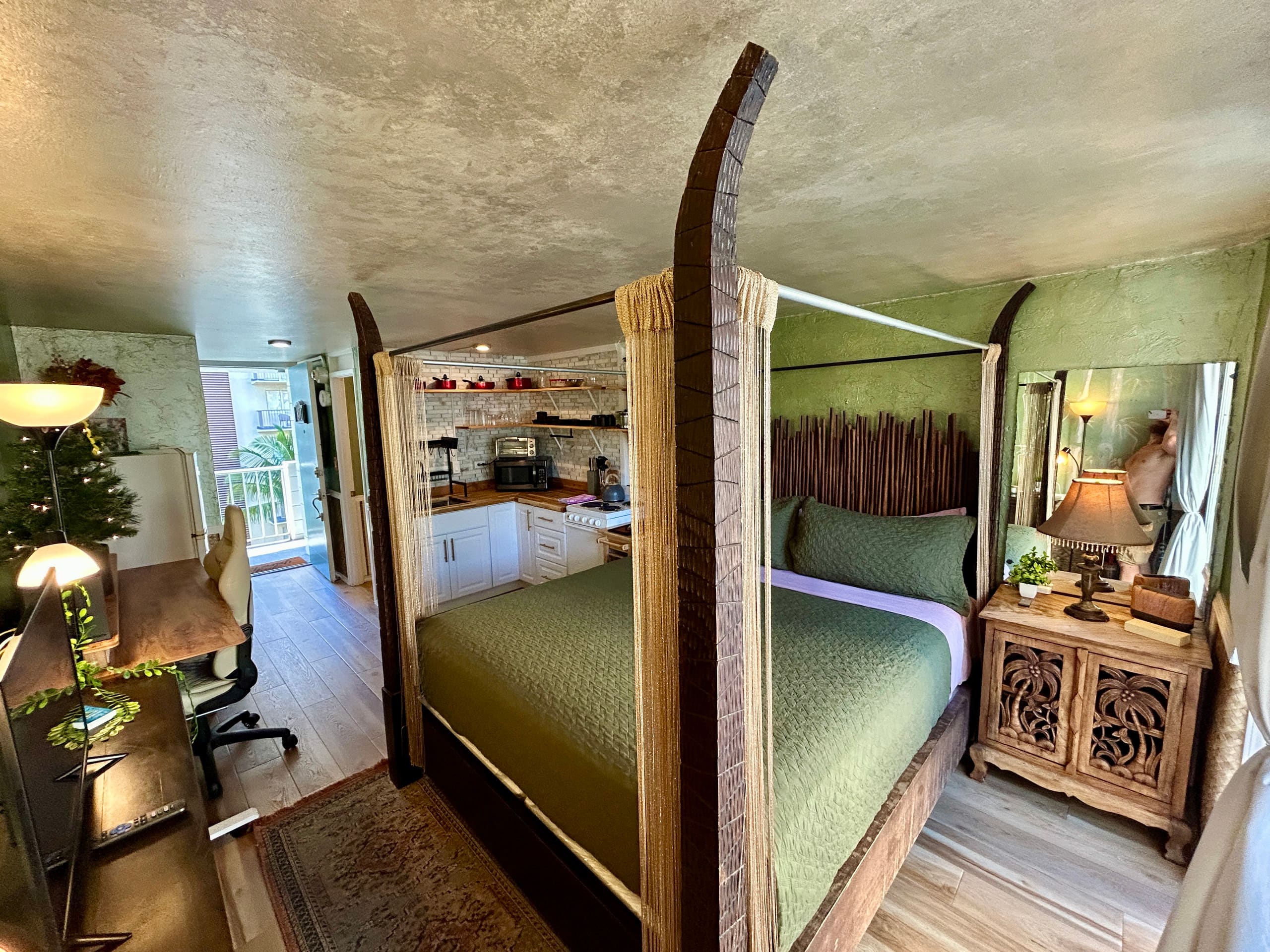 Condo in Honolulu · ★4.81 · 1 bedroom · 1 bed · 1 private bath - Image 6