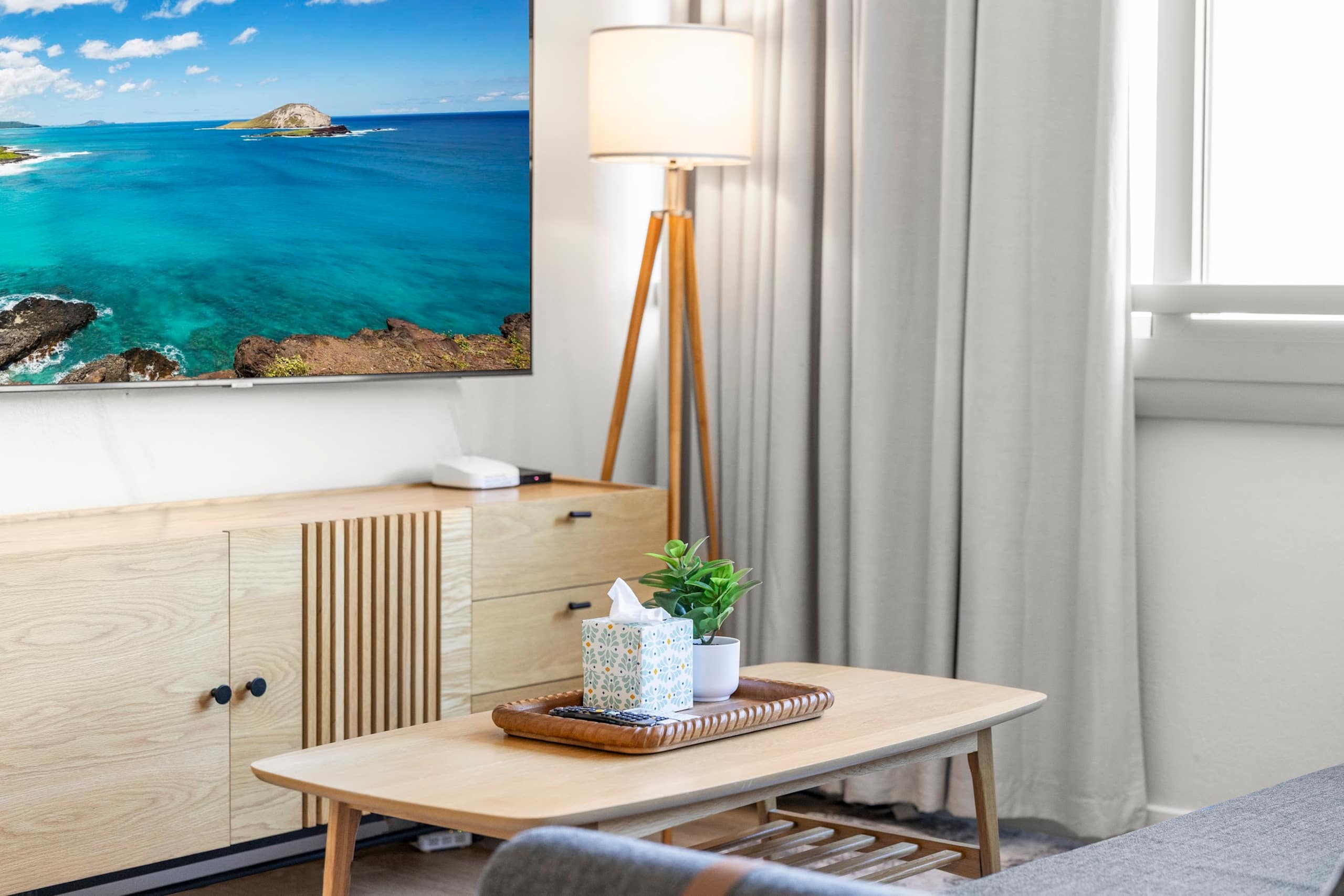 Condo in Honolulu · ★4.83 · 1 bedroom · 4 beds · 1 private bath - Image 14