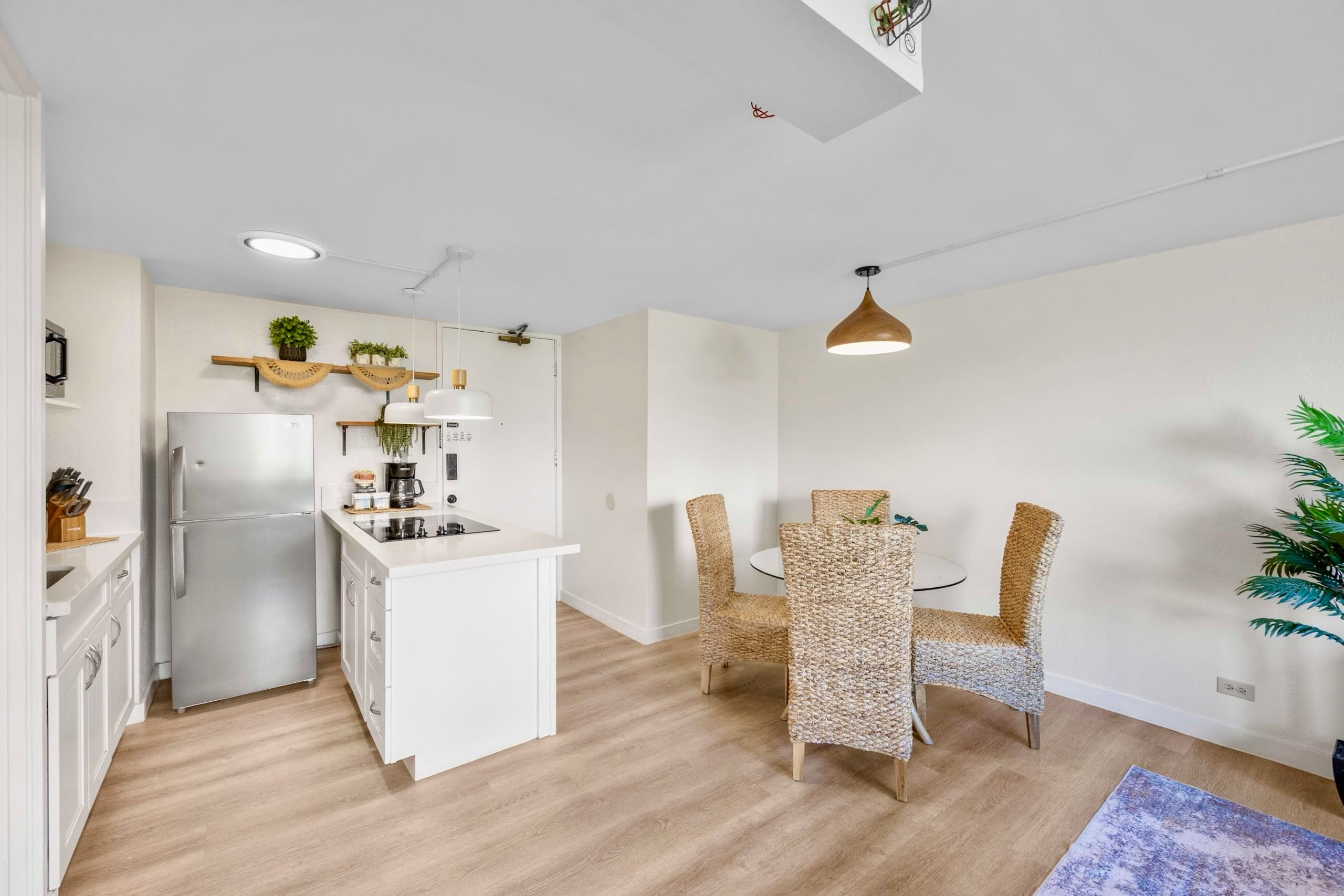 Condo in Honolulu · ★4.83 · 1 bedroom · 4 beds · 1 private bath - Image 36